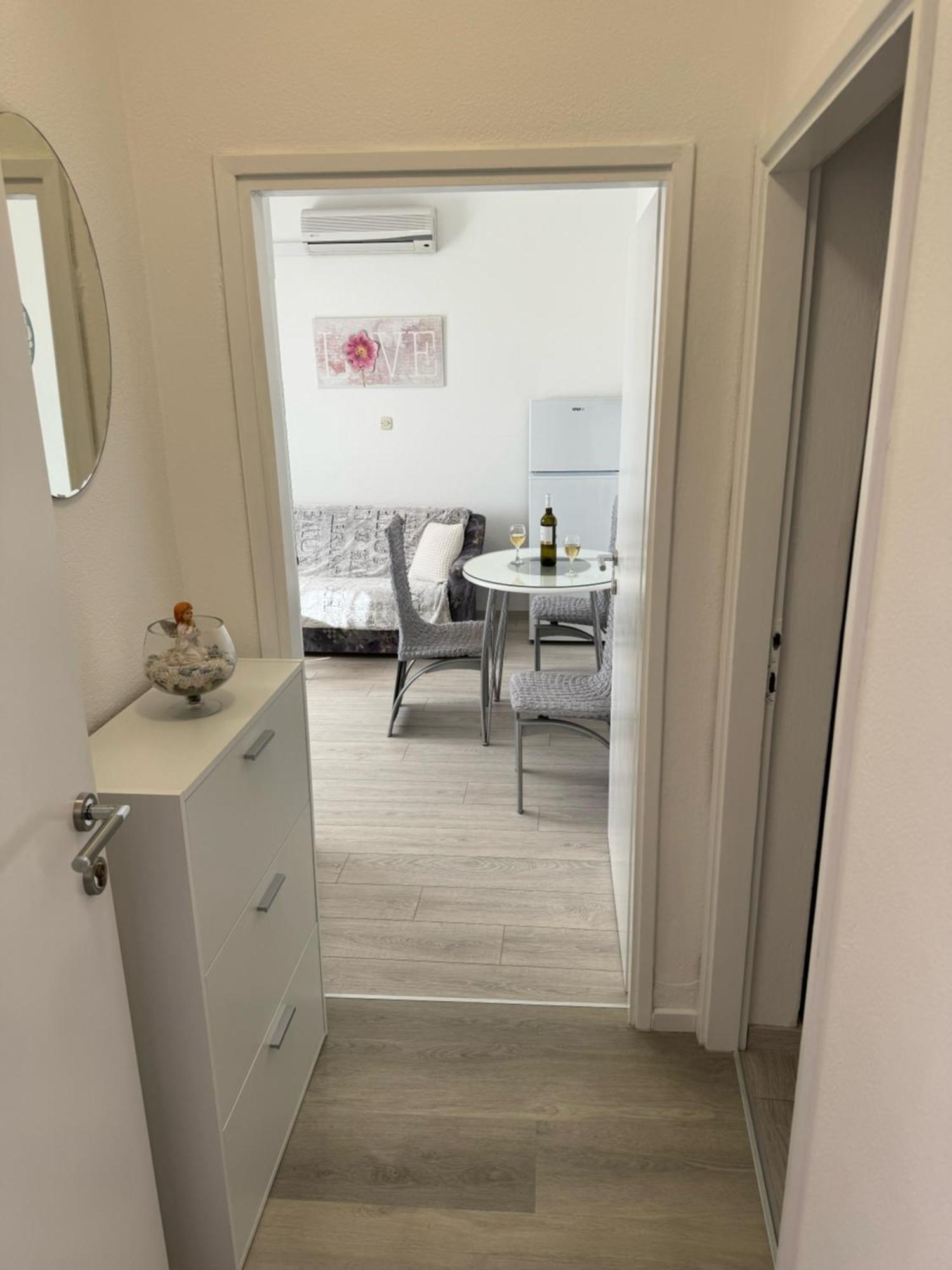 Apartmani Komparic 바스카보다 외부 사진
