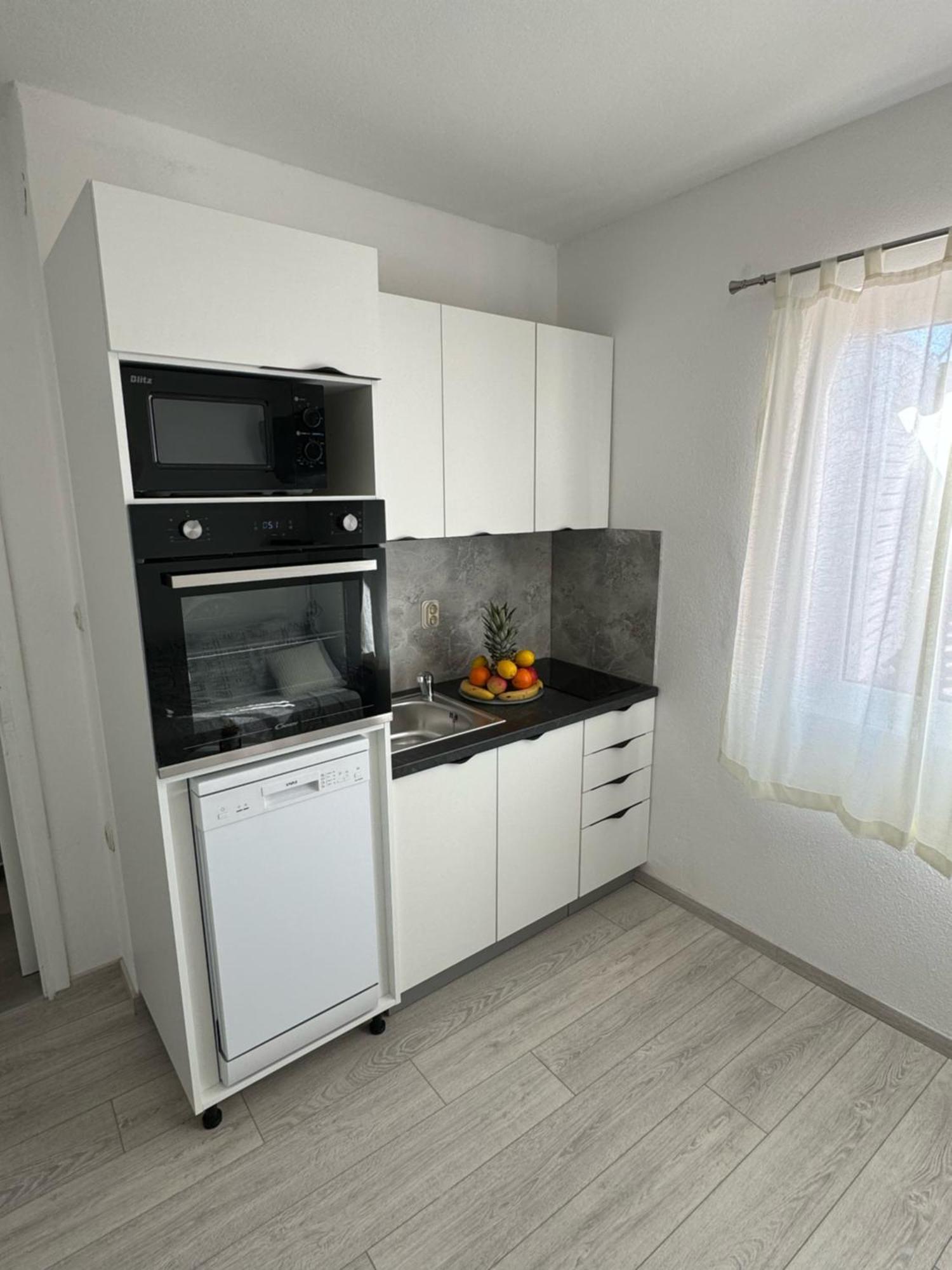 Apartmani Komparic 바스카보다 외부 사진