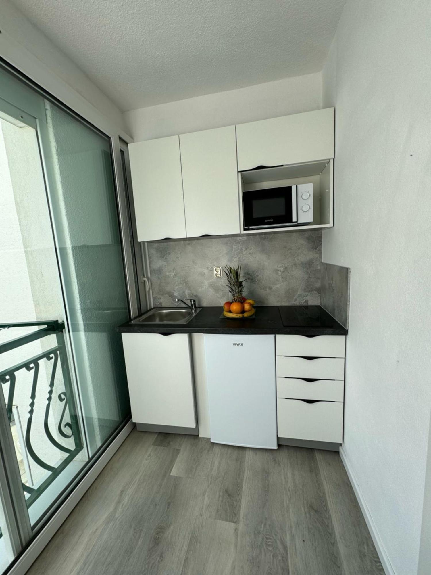 Apartmani Komparic 바스카보다 외부 사진