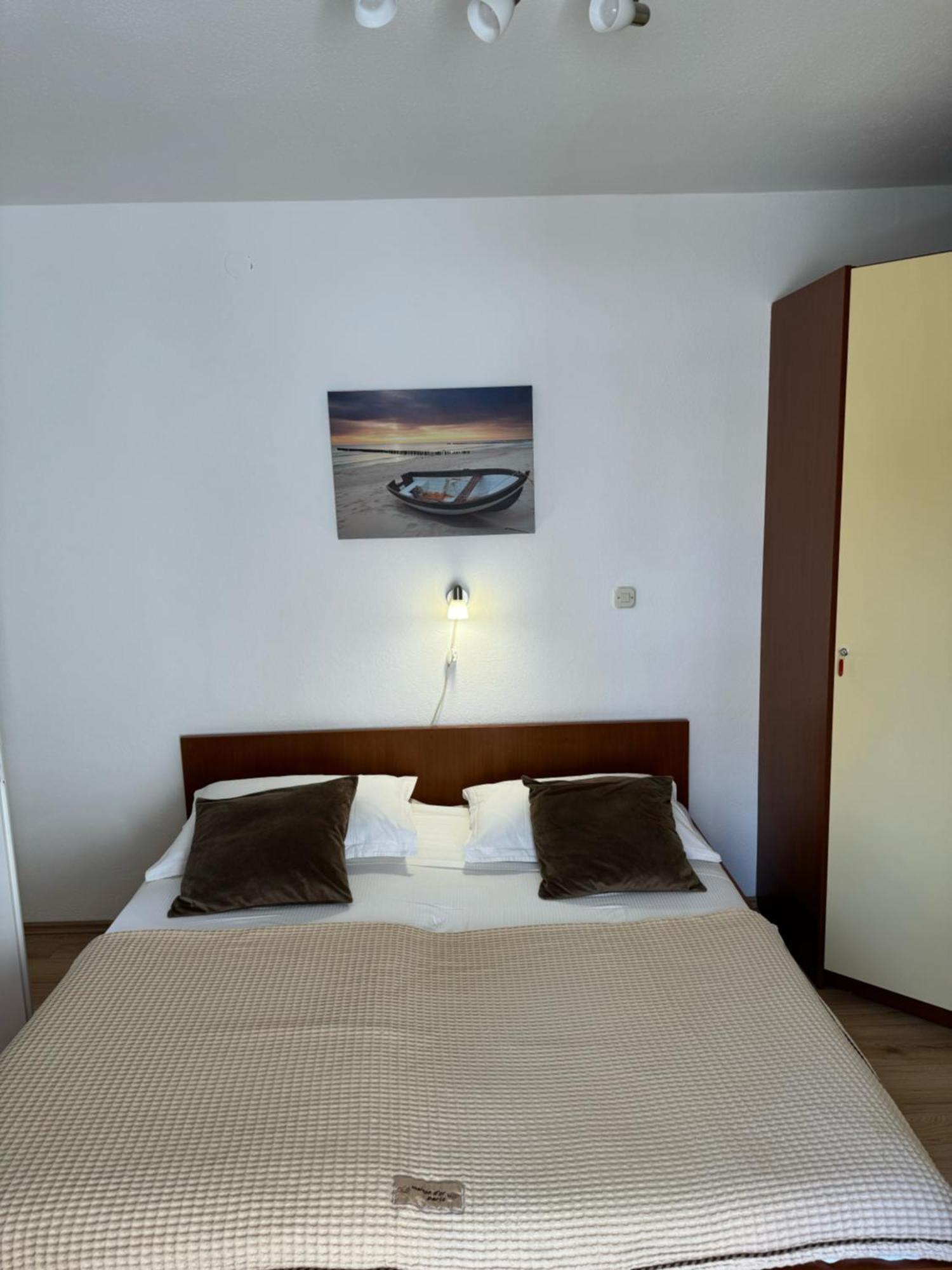 Apartmani Komparic 바스카보다 외부 사진