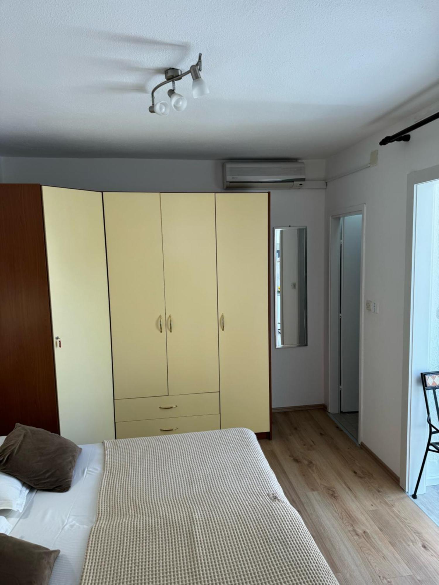 Apartmani Komparic 바스카보다 외부 사진